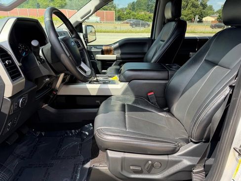 Used 2019 Ford F150 Lariat w/ Trailer Tow Package RWD image 23