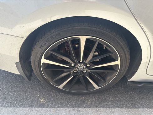 Used 2019 Toyota Camry XSE FWD image 12
