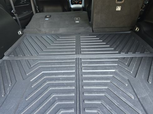 Used 2025 Jeep Grand Cherokee Altitude AWD/4WD image 15