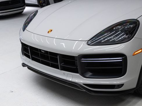Certified 2022 Porsche Cayenne Turbo GT AWD/4WD image 33