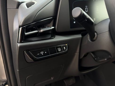 New 2026 Kia Niro LX image 12