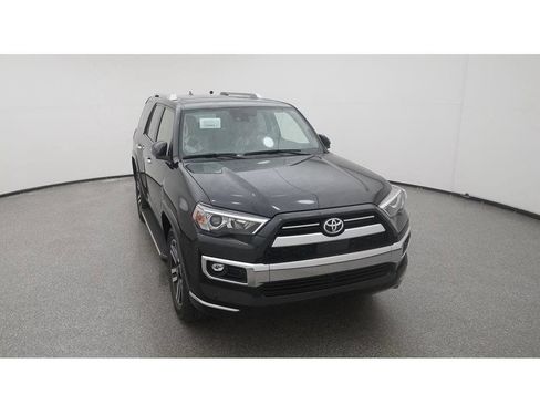Used 2023 Toyota 4Runner Limited RWD image 18