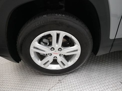 Used 2024 GMC Terrain SLE w/ Driver Convenience Package image 26