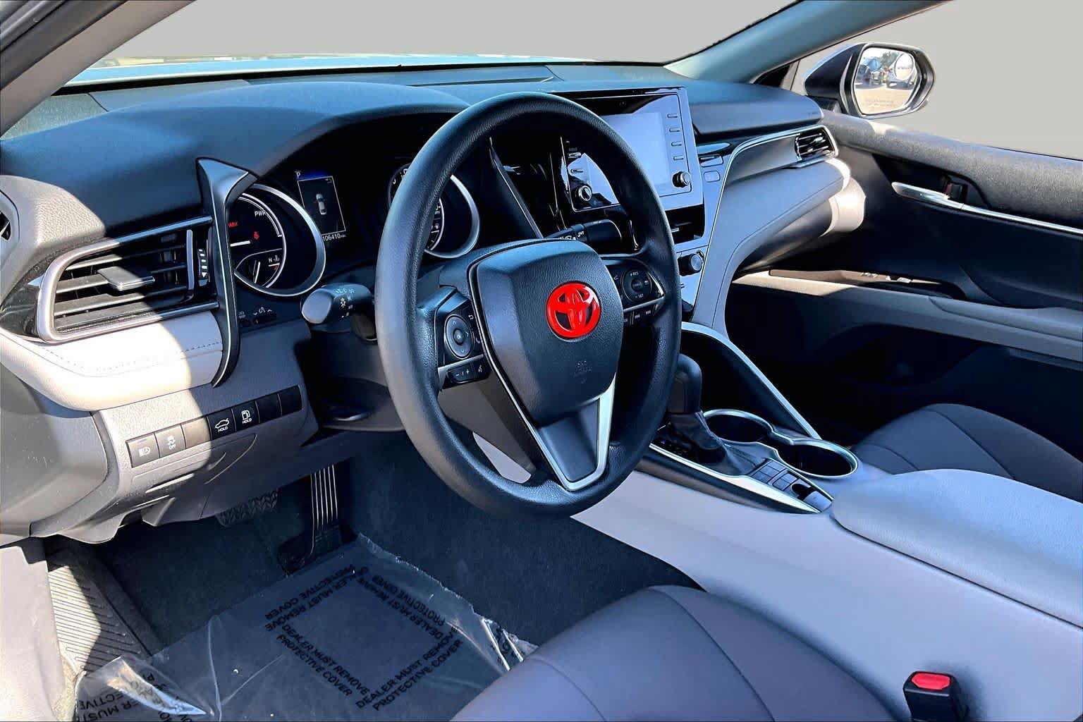 Used 2023 Toyota Camry LE FWD image 17
