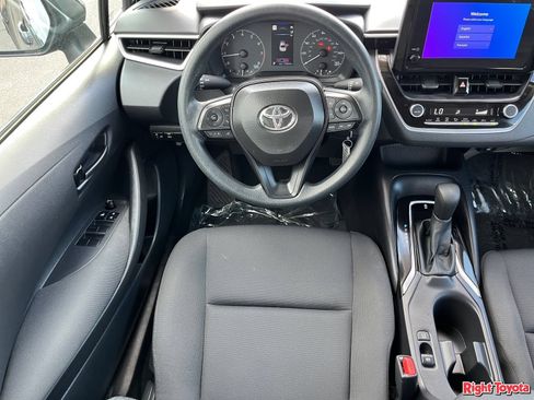 Certified 2025 Toyota Corolla LE FWD image 17