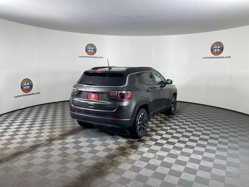 Used 2024 Jeep Compass Limited image 19