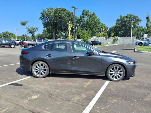 Used 2023 MAZDA MAZDA3 s FWD image 2