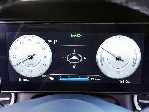Certified 2023 Hyundai Elantra Limited FWD image 32
