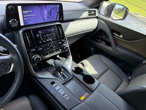 Certified 2025 Lexus LX 700h Overtrail AWD/4WD image 37