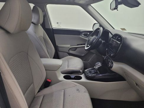 Used 2023 Kia Soul EX image 21