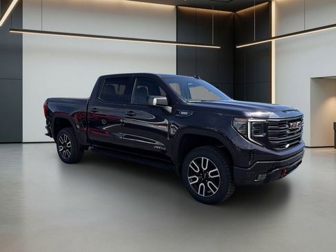 Certified 2022 GMC Sierra 1500 AT4 w/ AT4 Premium Package AWD/4WD image 7