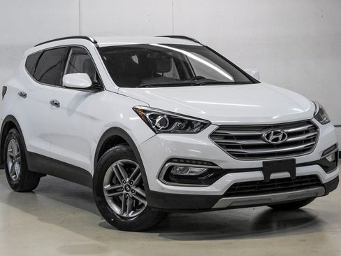 Used 2017 Hyundai Santa Fe Sport image 8