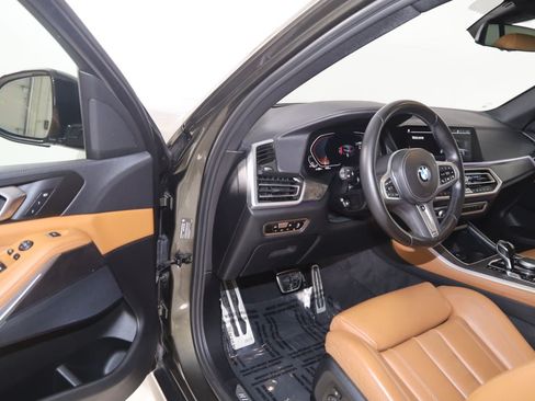 Used 2022 BMW X5 xDrive40i w/ M Sport Package AWD/4WD image 46