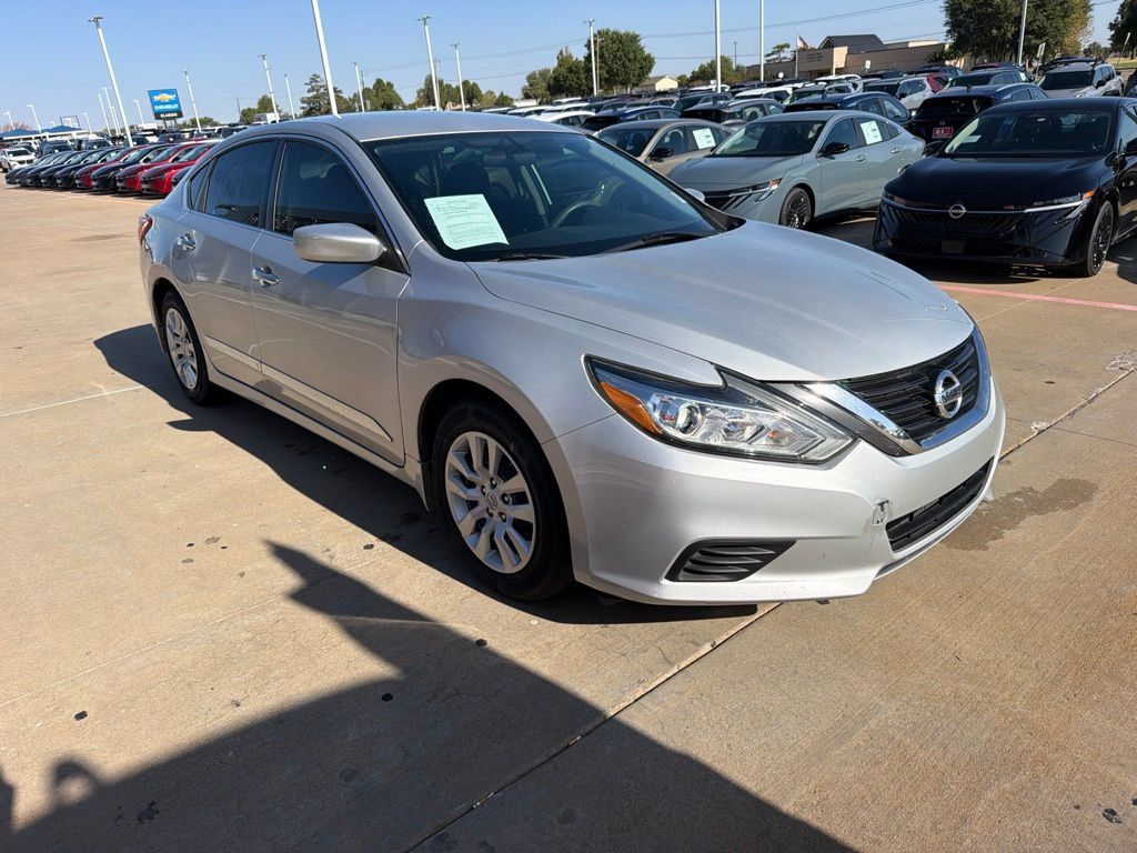 Used 2016 Nissan Altima 2.5 S w/ Power Driver Seat Package FWD image 7