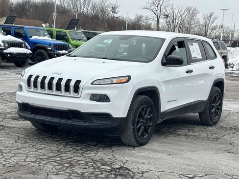 Used 2014 Jeep Cherokee Sport image 7