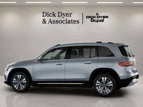Used 2026 Mercedes-Benz GLB 250 image 21