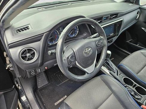Used 2019 Toyota Corolla SE FWD image 9