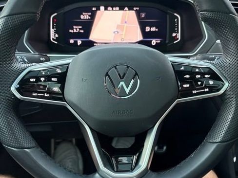 Used 2024 Volkswagen Tiguan SEL R-Line AWD/4WD image 8