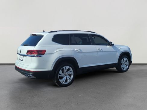 Certified 2023 Volkswagen Atlas SE image 5
