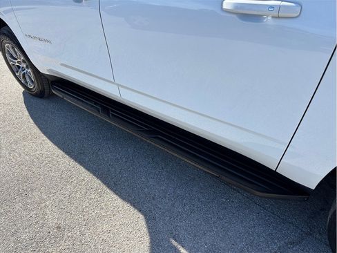 Used 2022 GMC Yukon XL SLE image 18