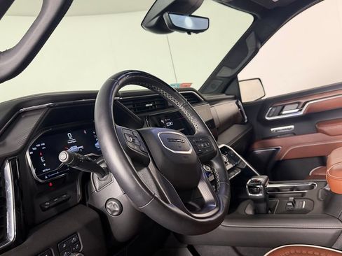Used 2025 GMC Sierra 1500 Denali Ultimate AWD/4WD image 31