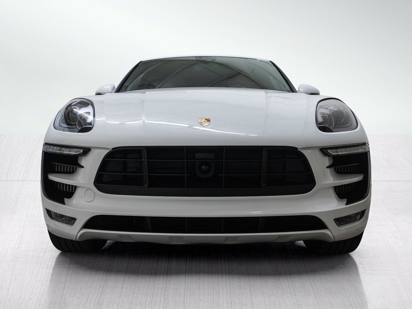 Used 2018 Porsche Macan GTS AWD/4WD image 2