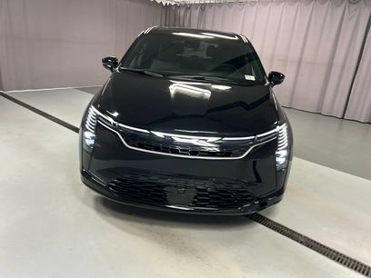 New 2027 Chrysler Pacifica Select w/ Family Tech Group