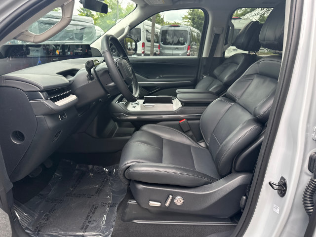 New 2026 Lincoln Navigator Reserve AWD/4WD image 10