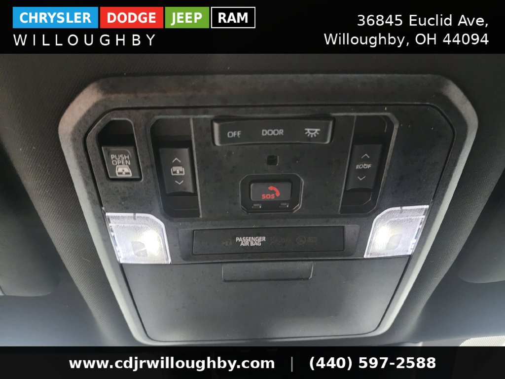 Used 2025 Toyota Tundra Limited AWD/4WD image 27