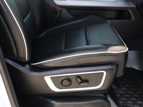 Used 2026 RAM 1500 Laramie w/ Night Edition image 19