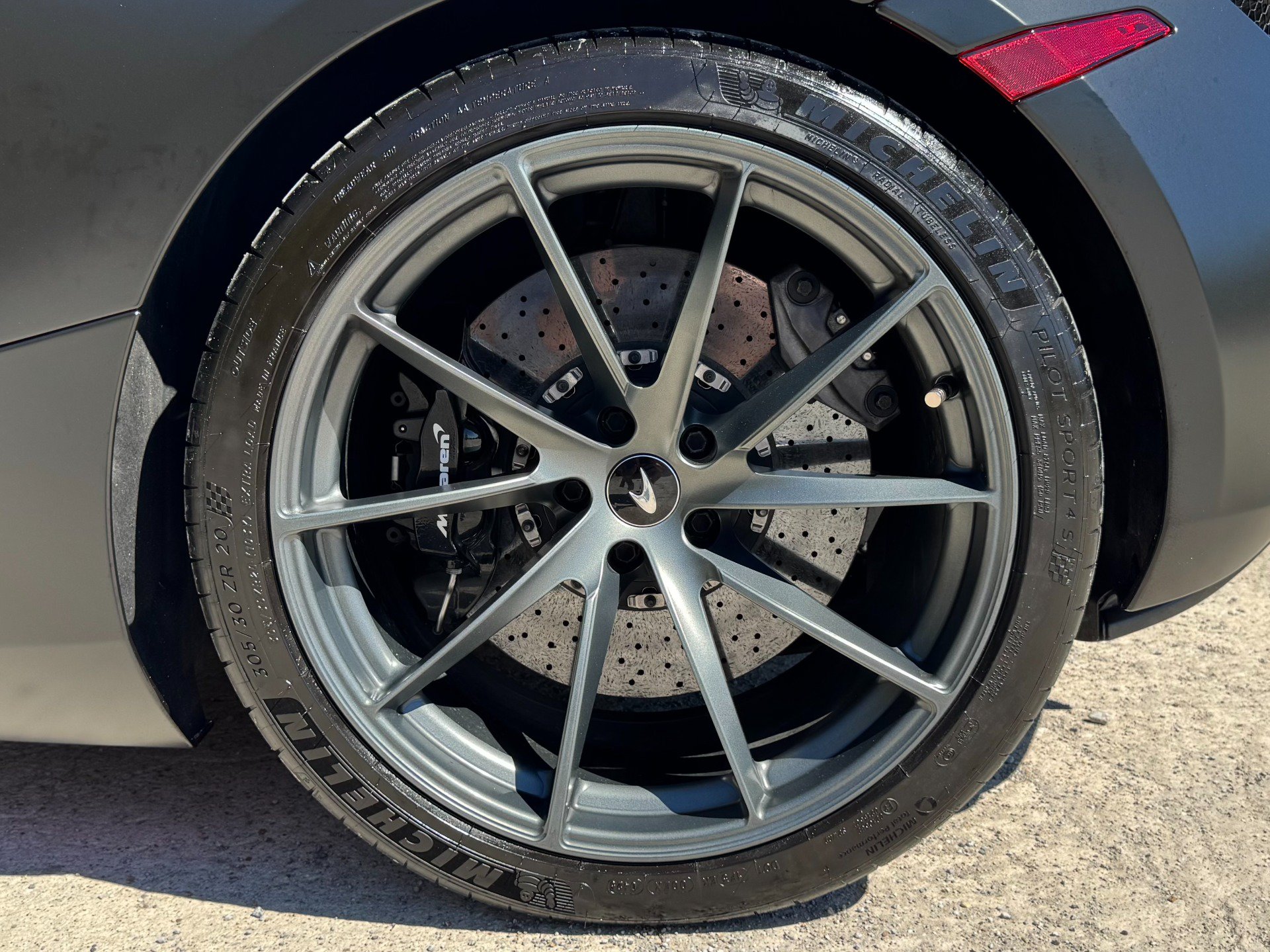 Used 2019 McLaren 720S Performance RWD image 70