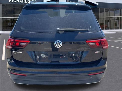 Used 2019 Volkswagen Tiguan SE w/ Panoramic Sunroof Package AWD/4WD image 5