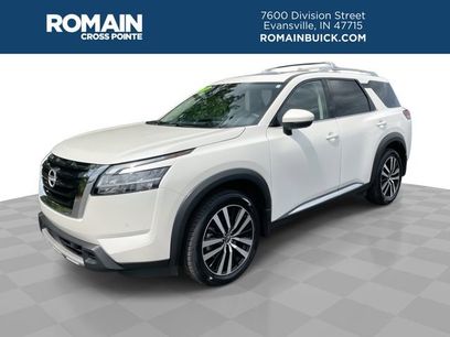 Used 2024 Nissan Pathfinder Platinum w/ Cargo Package