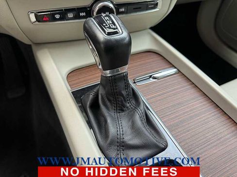 Used 2020 Volvo S60 T5 Momentum image 33