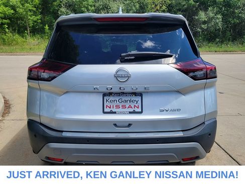 Certified 2023 Nissan Rogue SV w/ SV Premium B Package AWD/4WD image 4