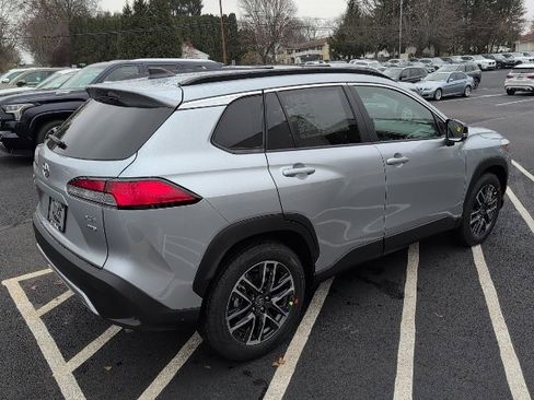 New 2026 Toyota Corolla Cross XLE image 3