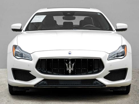 Used 2018 Maserati Quattroporte S GranSport Q4 AWD/4WD image 6