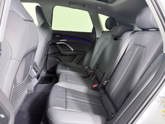 Certified 2025 Audi Q5 Premium w/ Premium Plus AWD/4WD image 21