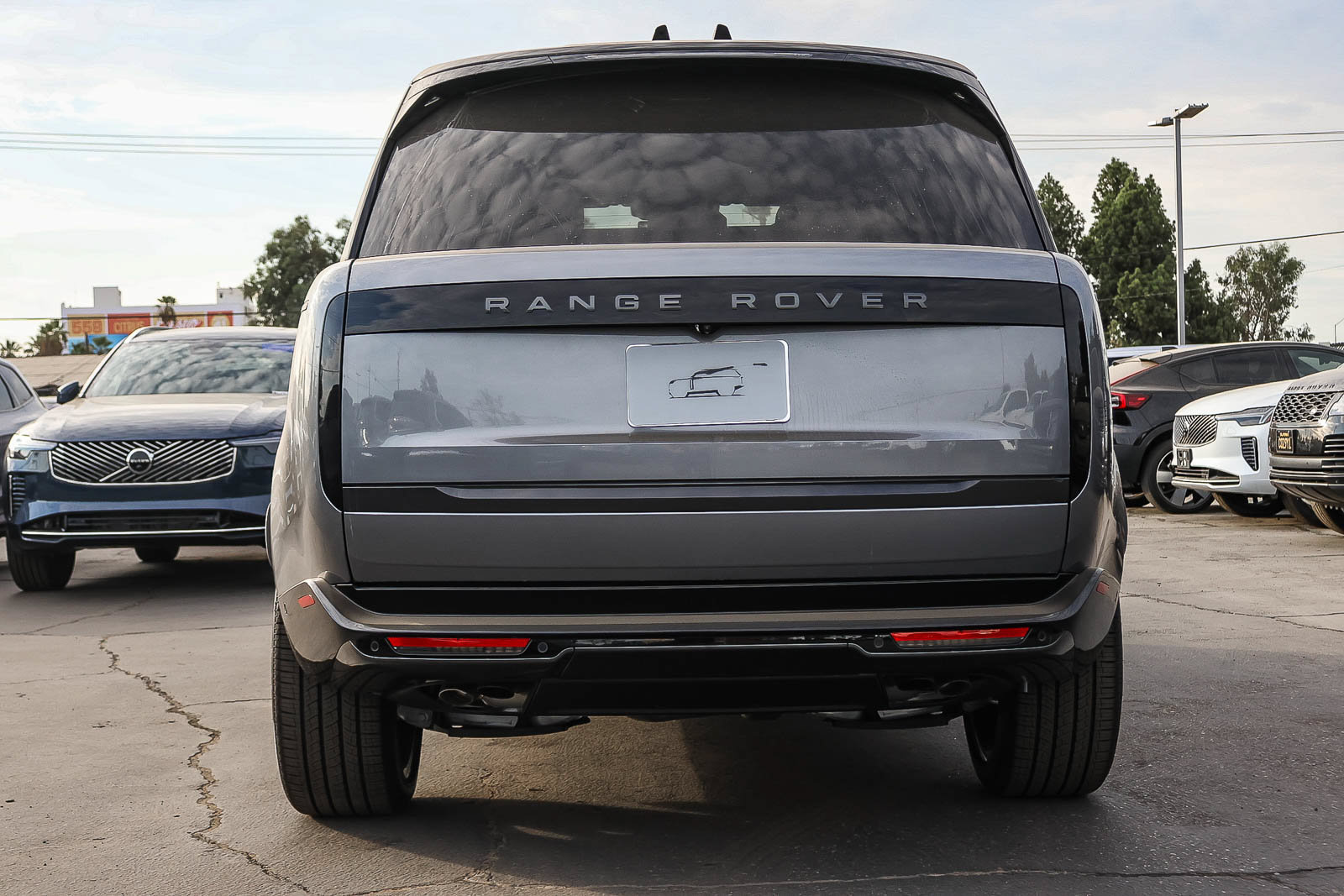 New 2026 Land Rover Range Rover Long Wheelbase SE AWD/4WD image 5
