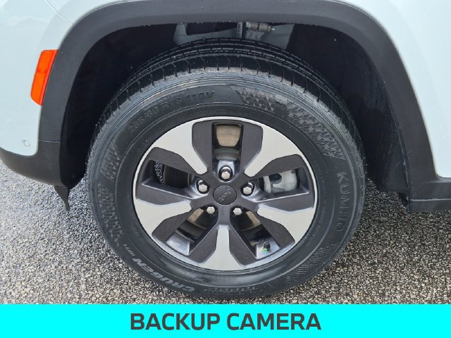 Used 2022 Jeep Grand Cherokee Limited 4xe w/ Luxury Tech Group II AWD/4WD image 11