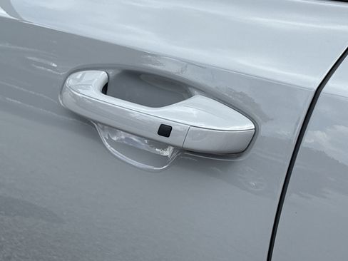 Certified 2023 Kia Sorento SX FWD image 31