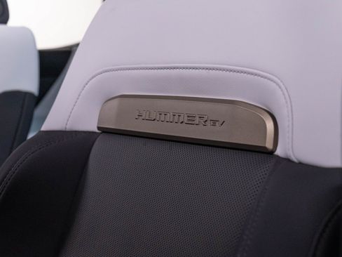 Used 2025 GMC Hummer EV 3X AWD/4WD image 13