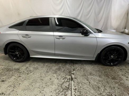 Used 2024 Honda Civic Sport image 5