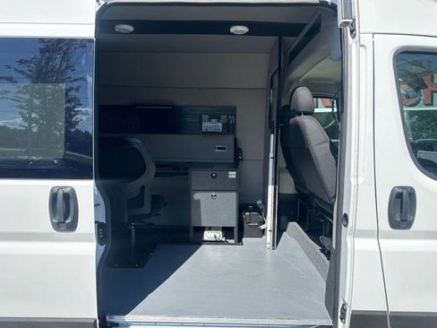 Used 2020 RAM ProMaster 1500 FWD image 12