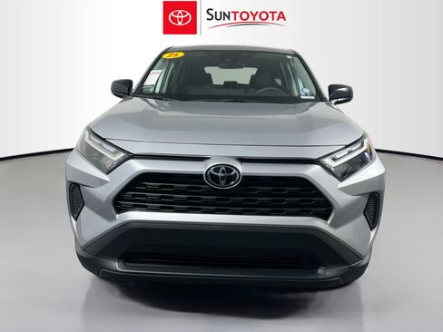 Used 2025 Toyota RAV4 LE FWD image 10