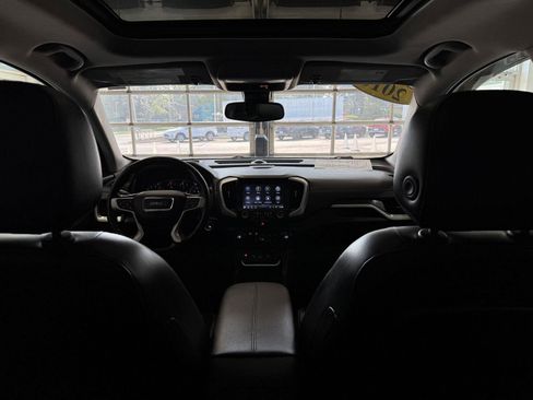 Used 2018 GMC Terrain SLT w/ Preferred Package AWD/4WD image 17
