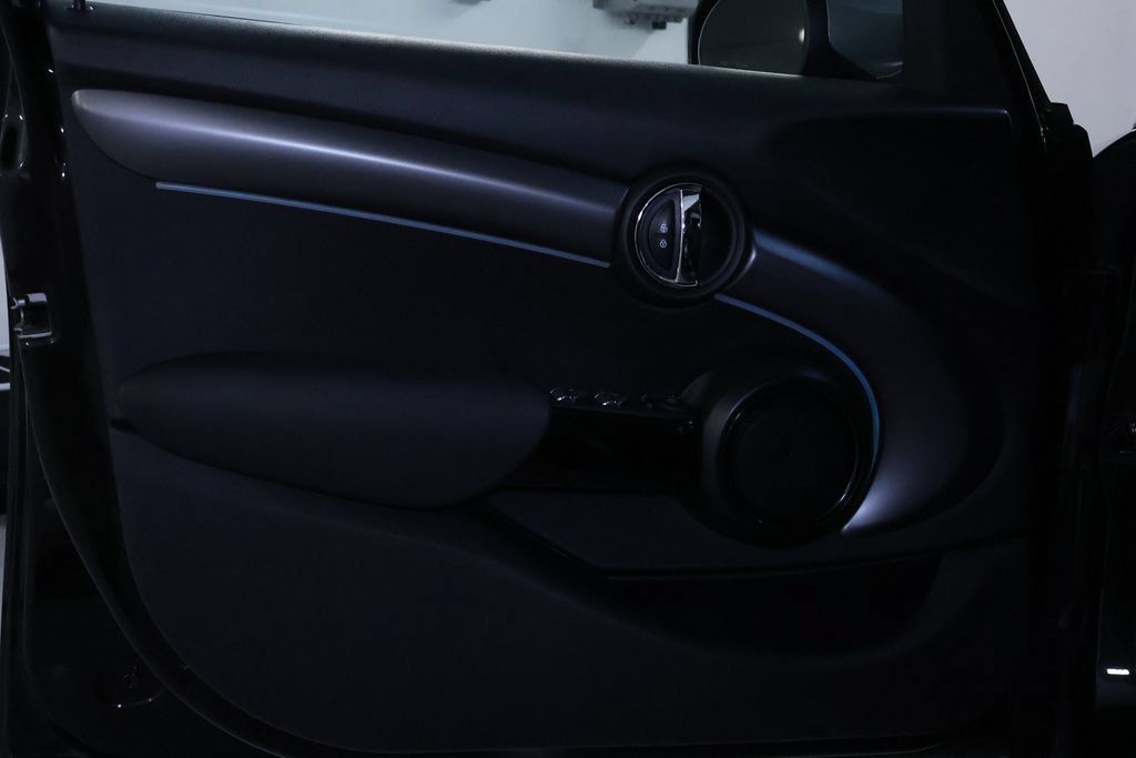 Used 2023 MINI Cooper S FWD image 12