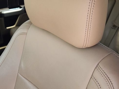 Used 2019 Ford F150 Lariat w/ Equipment Group 502A Luxury AWD/4WD image 15