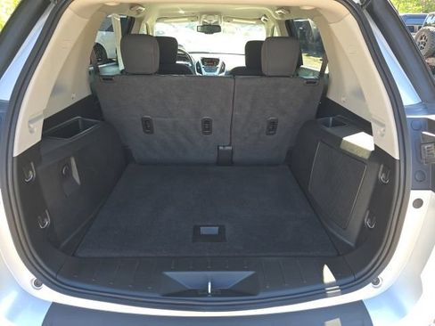 Used 2017 GMC Terrain SLE w/ Convenience Package AWD/4WD image 10