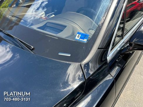 Used 2017 Bentley Bentayga AWD/4WD image 9